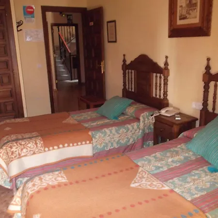 Arunda I Hotel *